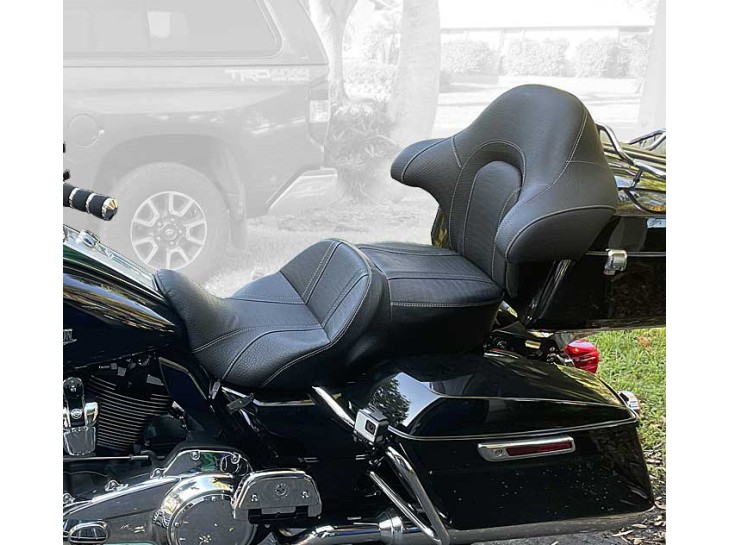 Last One. 2014-2023 Harley King Touring Seat and Passenger Backrest